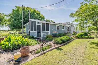 2137 County Road 1224, Cleburne, TX 76033 - Photo 9