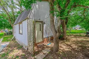3007 Tanglewood Dr, Granbury, TX 76048 - Photo 17
