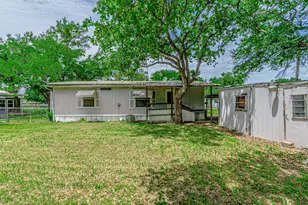 3007 Tanglewood Dr, Granbury, TX 76048 - Photo 15