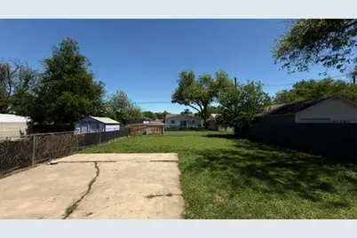 513 W Inwood Drive, Wichita Falls, TX 76301 - Photo 17