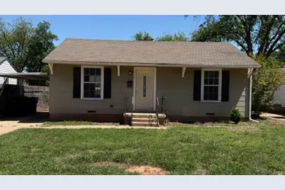 513 W Inwood Drive, Wichita Falls, TX 76301 - Photo 1