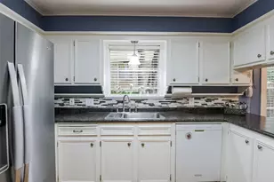 3704 Lynnwood Dr, Arlington, TX 76013 - Photo 9