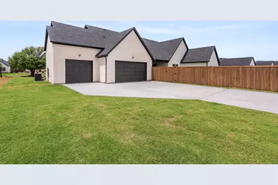 1006 Devonshire Drive N, Forney, TX 75126 - Photo 25