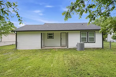 111 S 5th Street, Sanger, TX 76266 - Photo 17