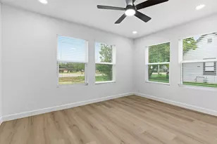 111 S 5th St, Sanger, TX 76266 - Photo 11
