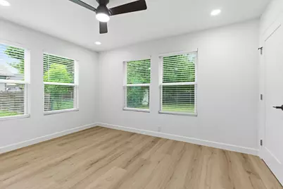 111 S 5th Street, Sanger, TX 76266 - Photo 15