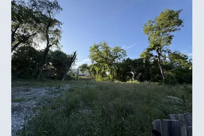 1615 Sicily Street, Dallas, TX 75203 - Photo 1