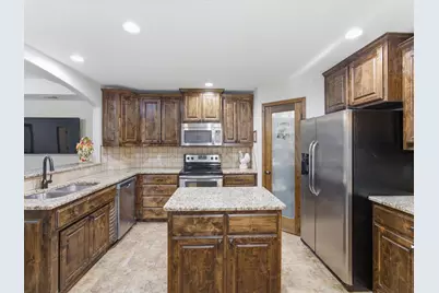 1323 Fairway Dr, Graham, TX 76450 - Photo 9