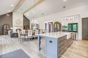 560 Prairie Timber Rd, Burleson, TX 76028 - Photo 13