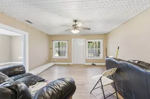 317 Billingslea Dr, Mansfield, TX 76063 - Photo 11