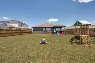 1102 Dublin Dr, Cleburne, TX 76033 - Photo 31