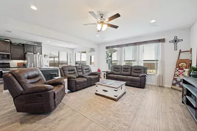 1102 Dublin Drive, Cleburne, TX 76033 - Photo 7