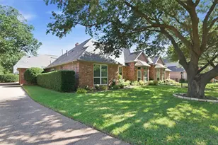 2702 Cottonwood Ln, Colleyville, TX 76034 - Photo 3
