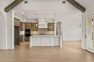 700 Burr Oak Ln, Weatherford, TX 76085 - Photo 9
