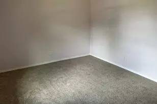 10034 Mill Valley Ln, Dallas, TX 75217 - Photo 11