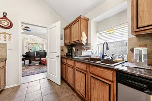 2105 Pritchard Dr, Grapevine, TX 76051 - Photo 15