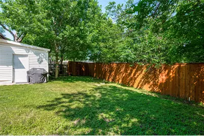9020 Westbriar Drive, Dallas, TX 75228 - Photo 35