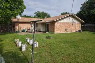 2763 Beechmont Dr, Dallas, TX 75228 - Photo 21