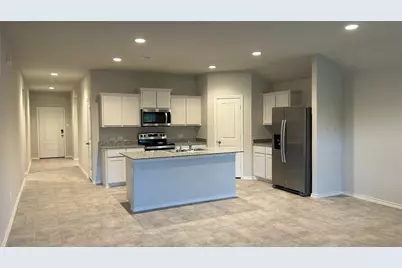 108 Piping Rock Drive, Fort Worth, TX 76131 - Photo 3