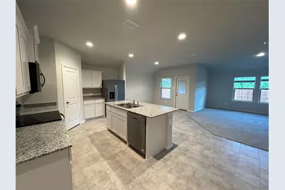 108 Piping Rock Drive, Fort Worth, TX 76131 - Photo 5