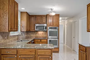 10141 Fieldfare Ct, Dallas, TX 75229 - Photo 9