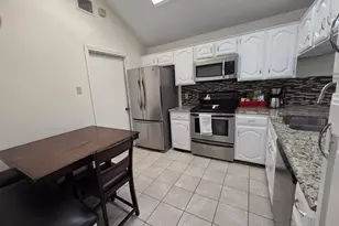 2125 Rose Cliff Ln, Carrollton, TX 75007 - Photo 5