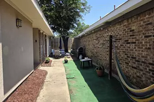 2125 Rose Cliff Ln, Carrollton, TX 75007 - Photo 21