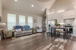1040 Pioneer Xing, Weatherford, TX 76088 - Photo 25