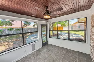 1103 Holiday Ct, Granbury, TX 76048 - Photo 23