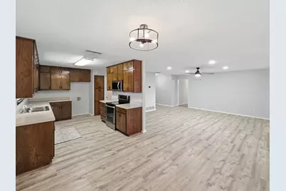 1103 Holiday Court, Granbury, TX 76048 - Photo 19