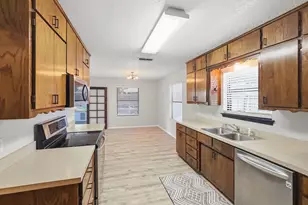 1103 Holiday Ct, Granbury, TX 76048 - Photo 21