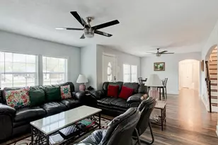 2801 W Biddison St, Fort Worth, TX 76109 - Photo 5