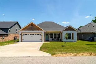 2703 San Gabriel Dr, Granbury, TX 76048 - Photo 1