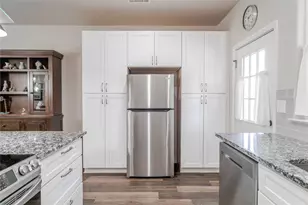 2703 San Gabriel Dr, Granbury, TX 76048 - Photo 13