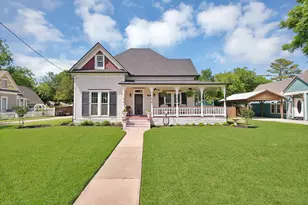 410 W Spring St, Weatherford, TX 76086 - Photo 1