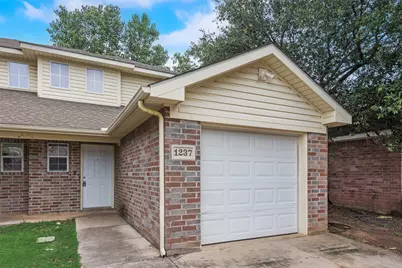 1233 & 1237 Village Garden Drive, Azle, TX 76020 - Photo 9