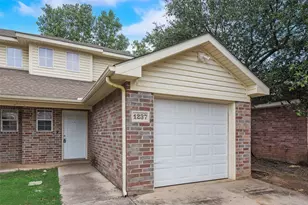 1233 & 1237 Village Garden Dr, Azle, TX 76020 - Photo 9