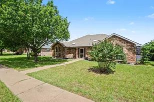 110 Liberty Dr, Wylie, TX 75098 - Photo 3