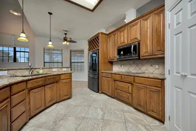 5520 White Settlement Road, Weatherford, TX 76087 - Photo 13