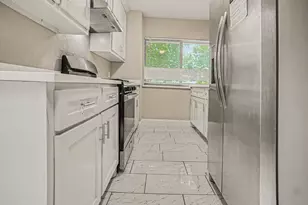 1434 Oakbrook St, Lancaster, TX 75134 - Photo 7