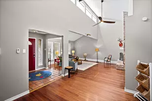 1023 Auburn Dr, Arlington, TX 76012 - Photo 9