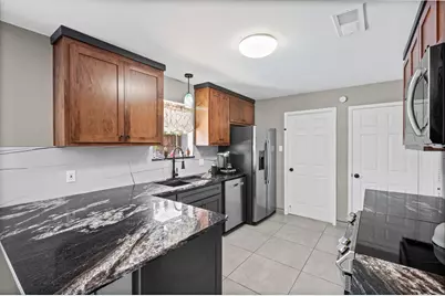 1023 Auburn Drive, Arlington, TX 76012 - Photo 5