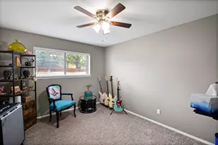 1023 Auburn Dr, Arlington, TX 76012 - Photo 19