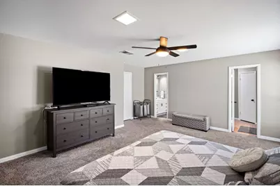 1023 Auburn Drive, Arlington, TX 76012 - Photo 11