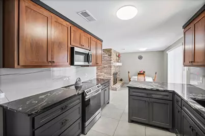1023 Auburn Drive, Arlington, TX 76012 - Photo 7