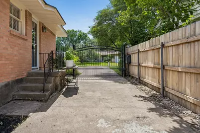 10156 Baronne Circle, Dallas, TX 75218 - Photo 27