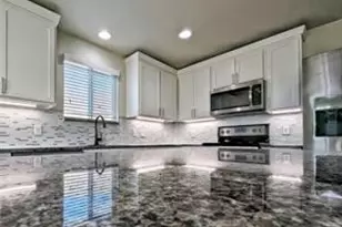 704 Rivers Creek Ln, Little Elm, TX 75068 - Photo 7
