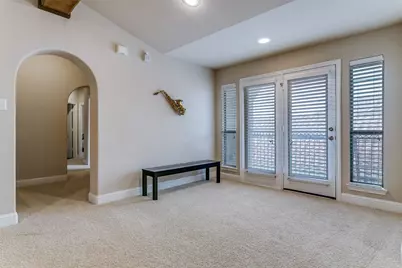 751 Laguna, Irving, TX 75039 - Photo 15