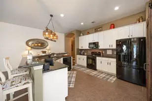 1812 Azalea Dr, Savannah, TX 76227 - Photo 9