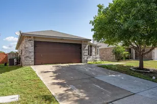 1973 Lariat Dr, Fort Worth, TX 76247 - Photo 29